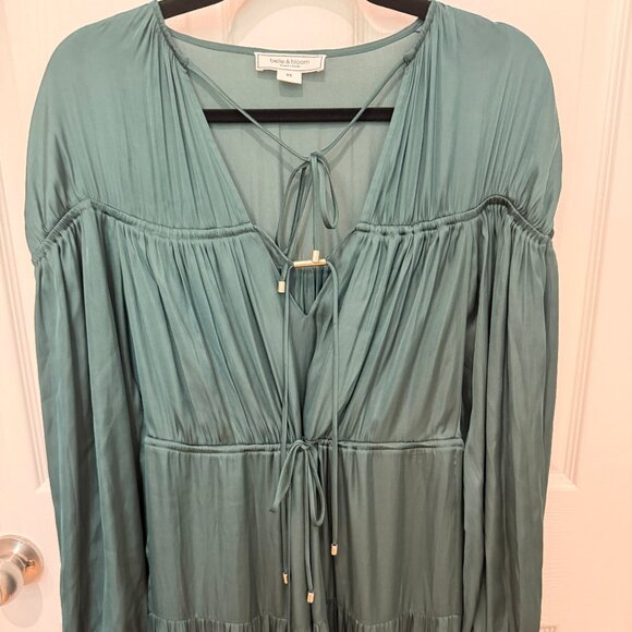 BELLE & BLOOM KELLY GREEN BALLOON LONG SLEEVE MAXI DRESS NEW WITHOUT TAGS (NWOT) - Picture 3 of 11